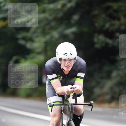14.09.2025 - Stadtparktriathlon Michael Burmester http://msf.ph/oto/8908226 14.09.2025 09:27:38 Radfahren 379, 380, 386, 445, 467, 506 meine-sportfotos.de