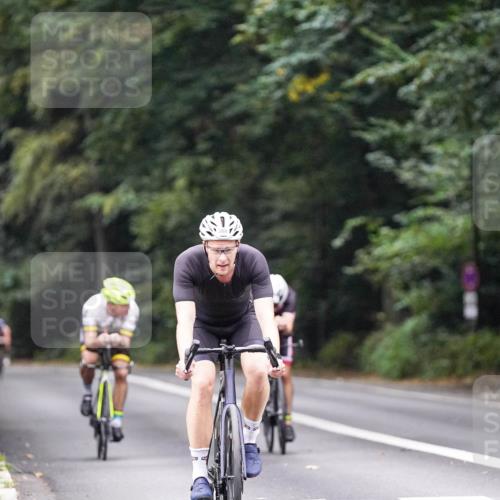 14.09.2025 - Stadtparktriathlon Michael Burmester http://msf.ph/oto/8908242 14.09.2025 09:27:45 Radfahren 380, 386, 401, 404, 445, 506 meine-sportfotos.de