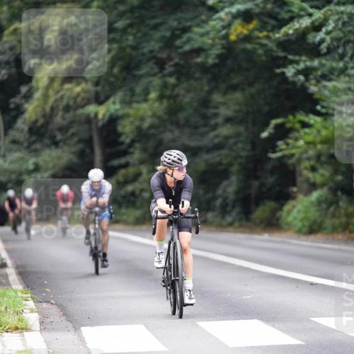 14.09.2025 - Stadtparktriathlon Michael Burmester http://msf.ph/oto/8908267 14.09.2025 09:28:12 Radfahren 383, 393, 498 meine-sportfotos.de