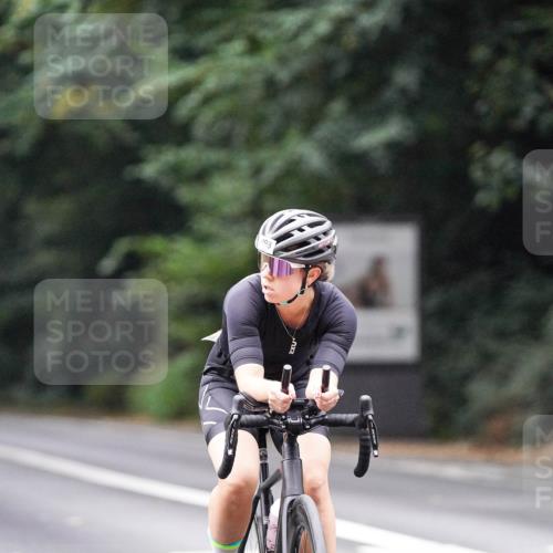 14.09.2025 - Stadtparktriathlon Michael Burmester http://msf.ph/oto/8908269 14.09.2025 09:28:14 Radfahren 327, 383, 393, 498 meine-sportfotos.de