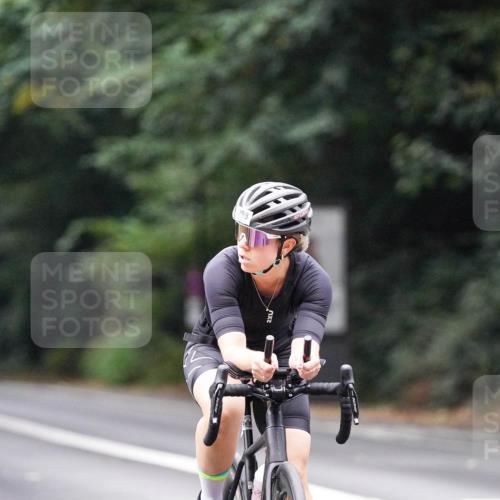 14.09.2025 - Stadtparktriathlon Michael Burmester http://msf.ph/oto/8908271 14.09.2025 09:28:14 Radfahren 327, 383, 393, 498 meine-sportfotos.de