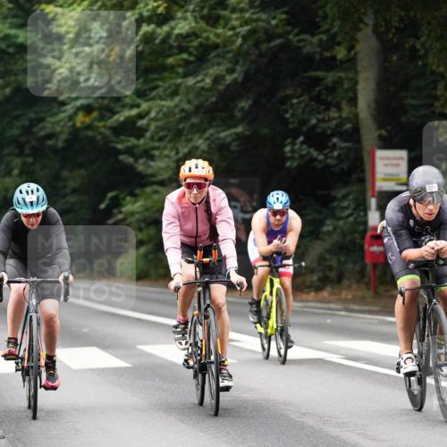 14.09.2025 - Stadtparktriathlon Michael Burmester http://msf.ph/oto/8908302 14.09.2025 09:28:27 Radfahren 311, 327, 382, 400, 413, 414, 423, 430, 435, 448 meine-sportfotos.de