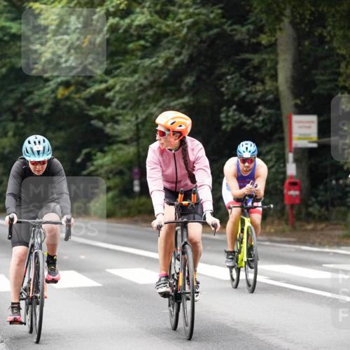 14.09.2025 - Stadtparktriathlon Michael Burmester http://msf.ph/oto/8908305 14.09.2025 09:28:27 Radfahren 311, 327, 382, 400, 413, 414, 423, 430, 435, 448 meine-sportfotos.de