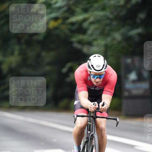 14.09.2025 - Stadtparktriathlon Michael Burmester http://msf.ph/oto/8908341 14.09.2025 09:29:02 Radfahren 392, 402, 487, 500, 504 meine-sportfotos.de