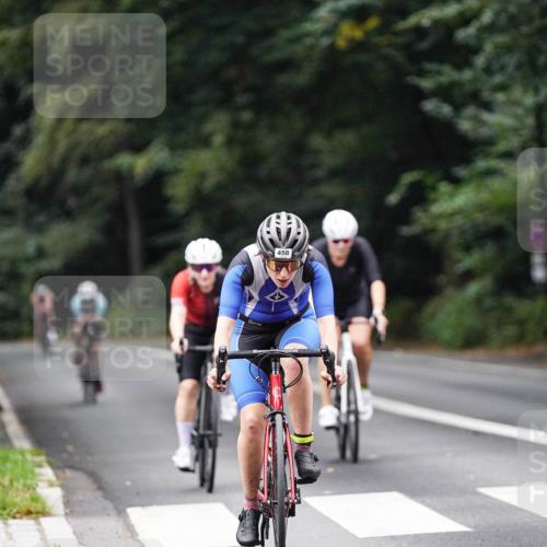 14.09.2025 - Stadtparktriathlon Michael Burmester http://msf.ph/oto/8908396 14.09.2025 09:29:57 Radfahren 412, 450, 458, 484, 501 meine-sportfotos.de