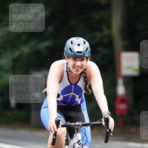 14.09.2025 - Stadtparktriathlon Michael Burmester http://msf.ph/oto/8908441 14.09.2025 09:35:08 Radfahren 400, 430, 445, 456, 506 meine-sportfotos.de