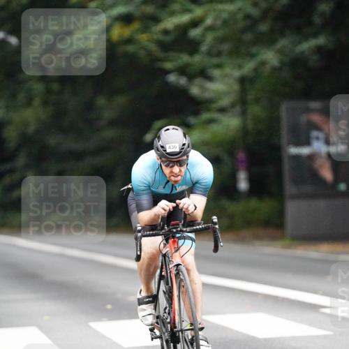 14.09.2025 - Stadtparktriathlon Michael Burmester http://msf.ph/oto/8908454 14.09.2025 09:35:14 Radfahren 400, 430, 445, 456, 494, 506 meine-sportfotos.de