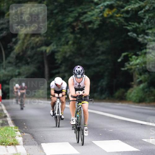14.09.2025 - Stadtparktriathlon Michael Burmester http://msf.ph/oto/8908489 14.09.2025 09:35:49 Radfahren 392, 406, 460, 462, 487, 505 meine-sportfotos.de