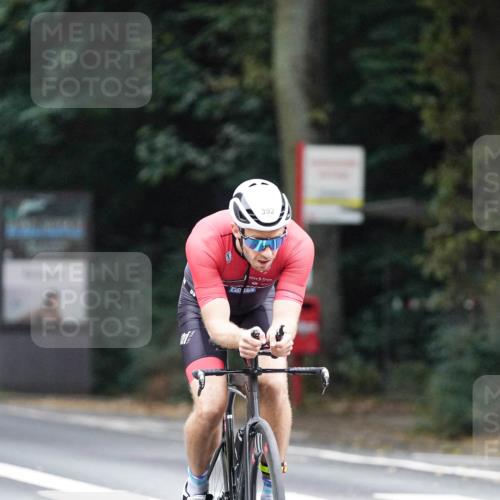 14.09.2025 - Stadtparktriathlon Michael Burmester http://msf.ph/oto/8908492 14.09.2025 09:35:50 Radfahren 392, 406, 460, 462, 487, 505 meine-sportfotos.de