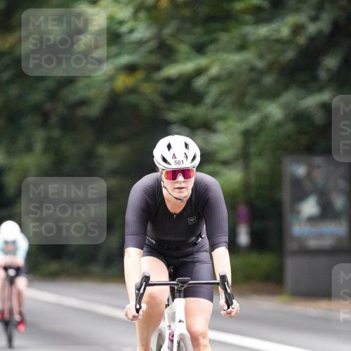 14.09.2025 - Stadtparktriathlon Michael Burmester http://msf.ph/oto/8908559 14.09.2025 09:36:59 Radfahren 423, 484, 501 meine-sportfotos.de