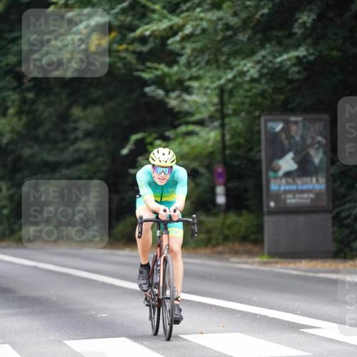 14.09.2025 - Stadtparktriathlon Michael Burmester http://msf.ph/oto/8908586 14.09.2025 09:37:53 Radfahren 399, 434 meine-sportfotos.de