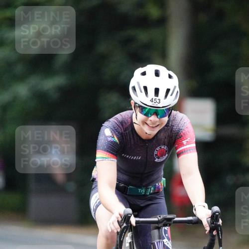 14.09.2025 - Stadtparktriathlon Michael Burmester http://msf.ph/oto/8908624 14.09.2025 09:38:24 Radfahren 391, 421, 453, 458 meine-sportfotos.de