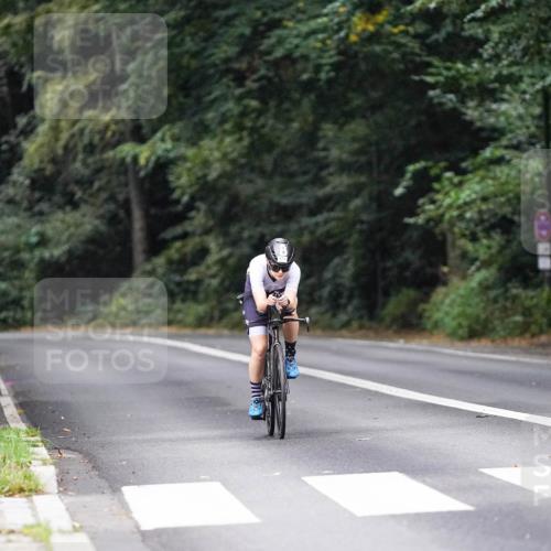 14.09.2025 - Stadtparktriathlon Michael Burmester http://msf.ph/oto/8908664 14.09.2025 09:39:43 Radfahren 471, 488 meine-sportfotos.de