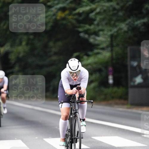 14.09.2025 - Stadtparktriathlon Michael Burmester http://msf.ph/oto/8908694 14.09.2025 09:40:21 Radfahren 443, 447, 473, 475, 481, 486 meine-sportfotos.de