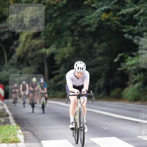 14.09.2025 - Stadtparktriathlon Michael Burmester http://msf.ph/oto/8908697 14.09.2025 09:40:23 Radfahren 443, 447, 473, 475, 481, 483, 486 meine-sportfotos.de