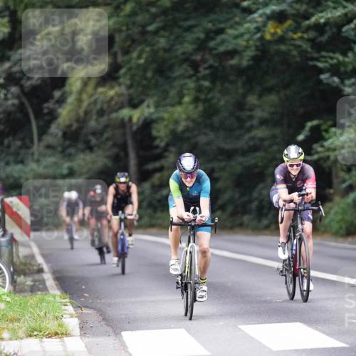 14.09.2025 - Stadtparktriathlon Michael Burmester http://msf.ph/oto/8908700 14.09.2025 09:40:26 Radfahren 443, 447, 473, 475, 483, 486, 495 meine-sportfotos.de