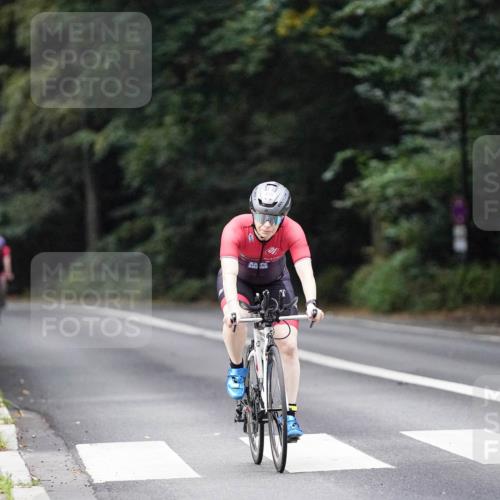 14.09.2025 - Stadtparktriathlon Michael Burmester http://msf.ph/oto/8908737 14.09.2025 09:41:52 Radfahren 465 meine-sportfotos.de