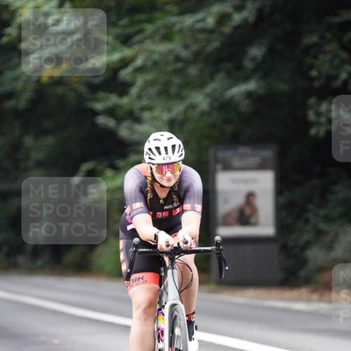 14.09.2025 - Stadtparktriathlon Michael Burmester http://msf.ph/oto/8908753 14.09.2025 09:42:20 Radfahren 415, 438, 460, 462, 479, 497 meine-sportfotos.de