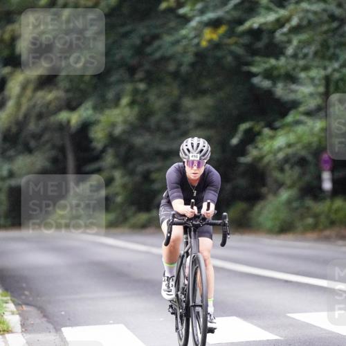 14.09.2025 - Stadtparktriathlon Michael Burmester http://msf.ph/oto/8908779 14.09.2025 09:43:07 Radfahren 498 meine-sportfotos.de