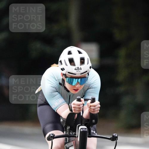 14.09.2025 - Stadtparktriathlon Michael Burmester http://msf.ph/oto/8908793 14.09.2025 09:44:00 Radfahren 484, 501 meine-sportfotos.de