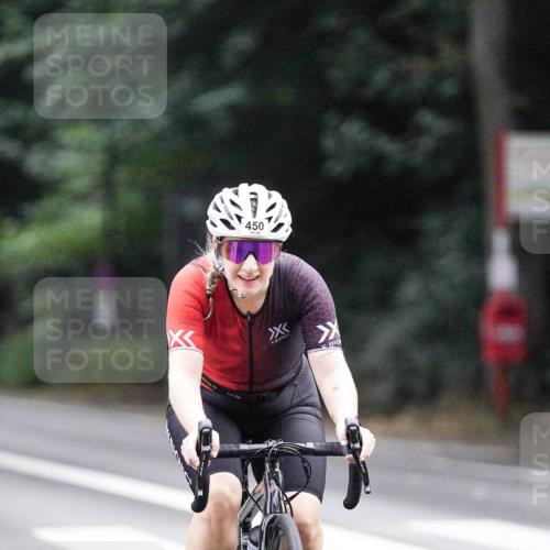14.09.2025 - Stadtparktriathlon Michael Burmester http://msf.ph/oto/8908820 14.09.2025 09:47:08 Radfahren 450, 464, 482 meine-sportfotos.de