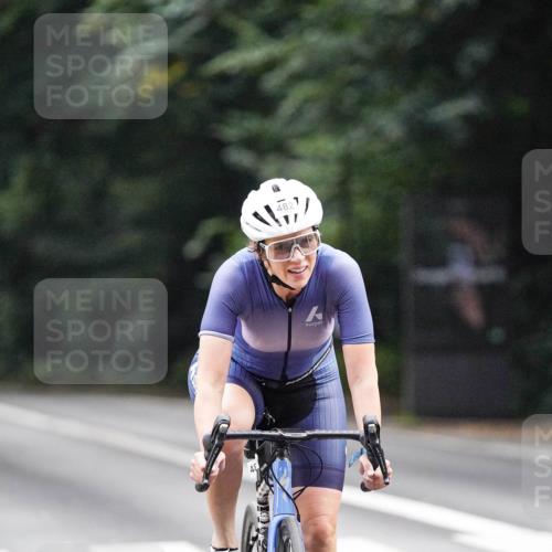 14.09.2025 - Stadtparktriathlon Michael Burmester http://msf.ph/oto/8908826 14.09.2025 09:47:15 Radfahren 450, 464, 482 meine-sportfotos.de