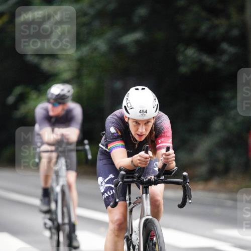 14.09.2025 - Stadtparktriathlon Michael Burmester http://msf.ph/oto/8908830 14.09.2025 09:47:25 Radfahren 443, 447, 454, 486, 495, 575 meine-sportfotos.de