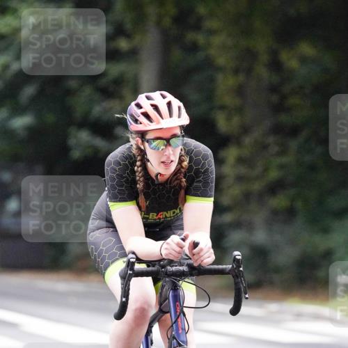 14.09.2025 - Stadtparktriathlon Michael Burmester http://msf.ph/oto/8908849 14.09.2025 09:47:47 Radfahren 483, 488, 503 meine-sportfotos.de