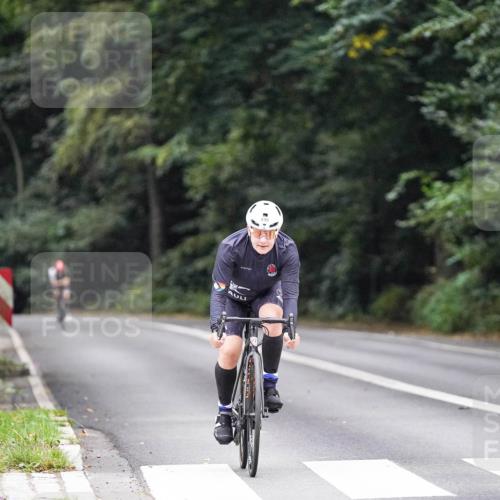 14.09.2025 - Stadtparktriathlon Michael Burmester http://msf.ph/oto/8908880 14.09.2025 09:48:44 Radfahren 440, 554 meine-sportfotos.de