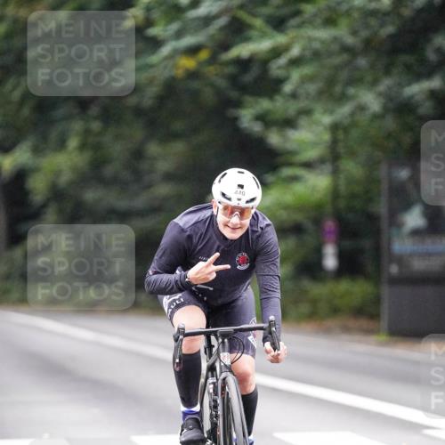 14.09.2025 - Stadtparktriathlon Michael Burmester http://msf.ph/oto/8908882 14.09.2025 09:48:45 Radfahren 440, 554 meine-sportfotos.de