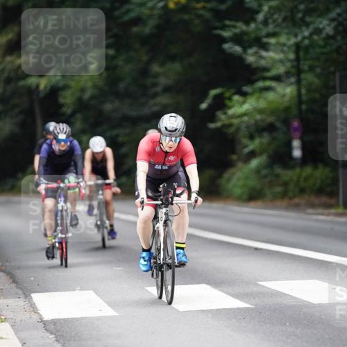 14.09.2025 - Stadtparktriathlon Michael Burmester http://msf.ph/oto/8908895 14.09.2025 09:50:33 Radfahren 465, 477, 537, 545, 547 meine-sportfotos.de