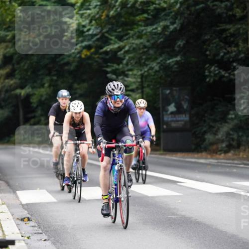 14.09.2025 - Stadtparktriathlon Michael Burmester http://msf.ph/oto/8908897 14.09.2025 09:50:35 Radfahren 465, 477, 537, 545, 547 meine-sportfotos.de
