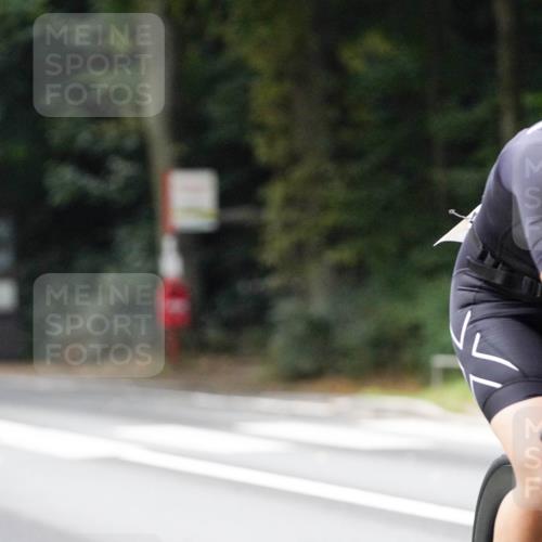 14.09.2025 - Stadtparktriathlon Michael Burmester http://msf.ph/oto/8908904 14.09.2025 09:50:48 Radfahren 498, 594, 604, 610 meine-sportfotos.de