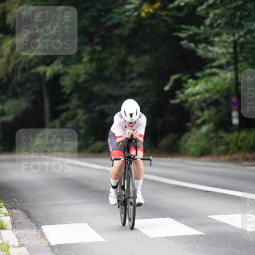 14.09.2025 - Stadtparktriathlon Michael Burmester http://msf.ph/oto/8908926 14.09.2025 09:51:17 Radfahren 597 meine-sportfotos.de