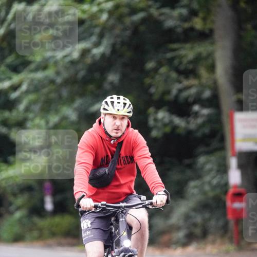 14.09.2025 - Stadtparktriathlon Michael Burmester http://msf.ph/oto/8908936 14.09.2025 09:51:42 Radfahren 505, 512, 533, 620 meine-sportfotos.de