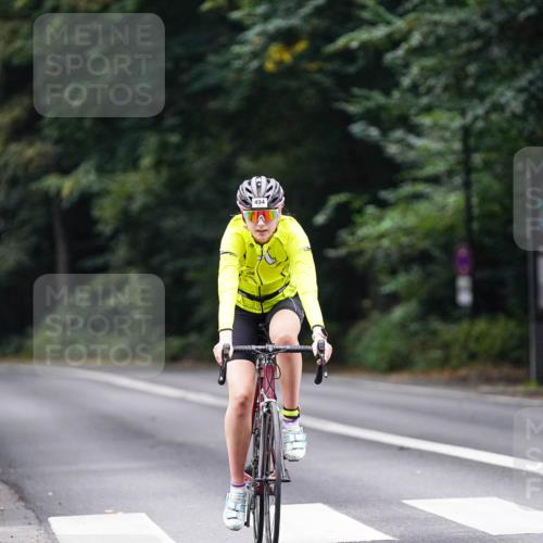 14.09.2025 - Stadtparktriathlon Michael Burmester http://msf.ph/oto/8908955 14.09.2025 09:52:11 Radfahren 456, 494 meine-sportfotos.de