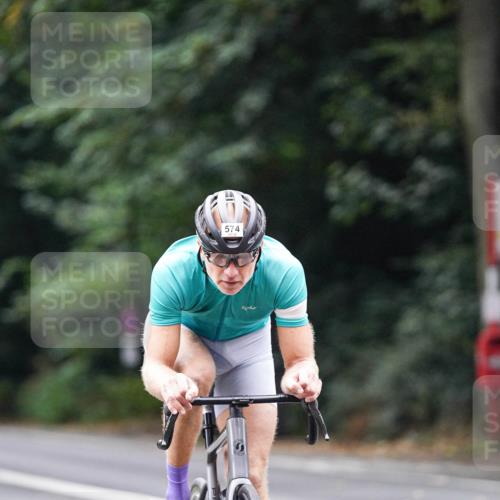 14.09.2025 - Stadtparktriathlon Michael Burmester http://msf.ph/oto/8908960 14.09.2025 09:52:23 Radfahren 448, 549, 574, 608, 617 meine-sportfotos.de