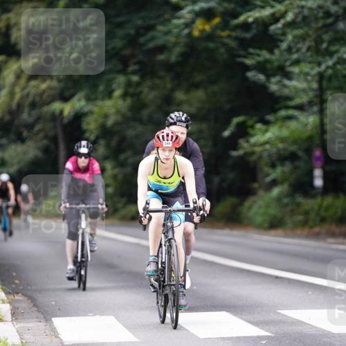 14.09.2025 - Stadtparktriathlon Michael Burmester http://msf.ph/oto/8908993 14.09.2025 09:53:33 Radfahren 500, 529, 544, 585 meine-sportfotos.de