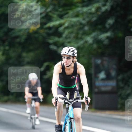14.09.2025 - Stadtparktriathlon Michael Burmester http://msf.ph/oto/8909002 14.09.2025 09:53:40 Radfahren 500, 523, 524, 529, 544, 585 meine-sportfotos.de