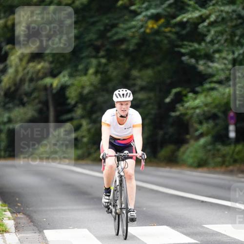 14.09.2025 - Stadtparktriathlon Michael Burmester http://msf.ph/oto/8909007 14.09.2025 09:53:43 Radfahren 500, 523, 524 meine-sportfotos.de