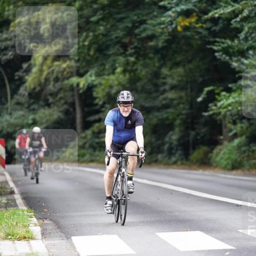 14.09.2025 - Stadtparktriathlon Michael Burmester http://msf.ph/oto/8909011 14.09.2025 09:53:56 Radfahren 587 meine-sportfotos.de
