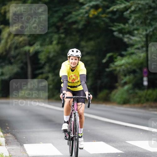 14.09.2025 - Stadtparktriathlon Michael Burmester http://msf.ph/oto/8909019 14.09.2025 09:54:09 Radfahren 511, 598, 607 meine-sportfotos.de