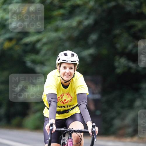 14.09.2025 - Stadtparktriathlon Michael Burmester http://msf.ph/oto/8909021 14.09.2025 09:54:10 Radfahren 511, 598, 607 meine-sportfotos.de