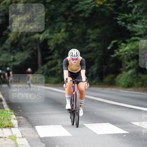 14.09.2025 - Stadtparktriathlon Michael Burmester http://msf.ph/oto/8909027 14.09.2025 09:54:26 Radfahren 575, 660 meine-sportfotos.de