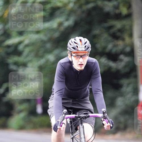 14.09.2025 - Stadtparktriathlon Michael Burmester http://msf.ph/oto/8909051 14.09.2025 09:54:54 Radfahren 567, 595 meine-sportfotos.de