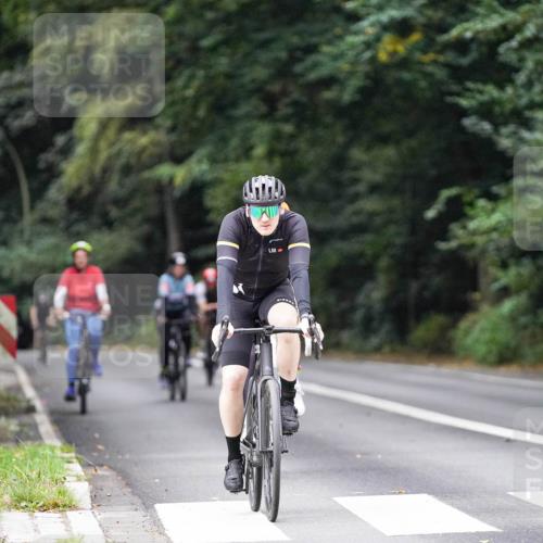 14.09.2025 - Stadtparktriathlon Michael Burmester http://msf.ph/oto/8909052 14.09.2025 09:55:04 Radfahren 530, 554, 555, 578, 602 meine-sportfotos.de
