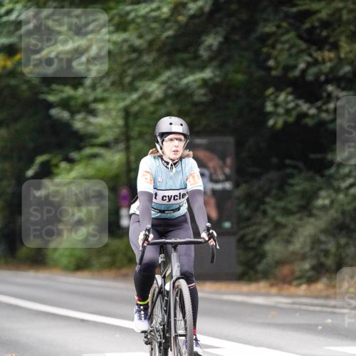 14.09.2025 - Stadtparktriathlon Michael Burmester http://msf.ph/oto/8909058 14.09.2025 09:55:09 Radfahren 509, 530, 554, 555, 571, 573, 578, 592, 602 meine-sportfotos.de