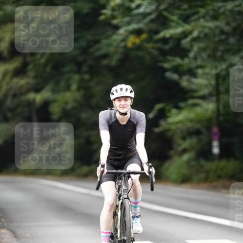 14.09.2025 - Stadtparktriathlon Michael Burmester http://msf.ph/oto/8909095 14.09.2025 09:55:51 Radfahren 526, 539, 611 meine-sportfotos.de