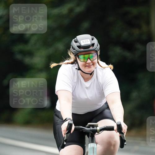 14.09.2025 - Stadtparktriathlon Michael Burmester http://msf.ph/oto/8909128 14.09.2025 09:56:46 Radfahren 440, 517, 535, 553, 619 meine-sportfotos.de