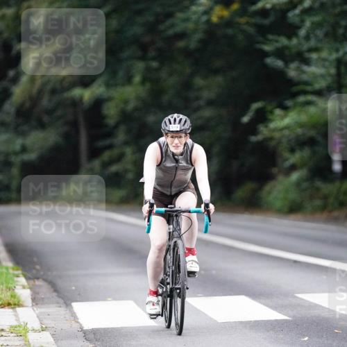 14.09.2025 - Stadtparktriathlon Michael Burmester http://msf.ph/oto/8909133 14.09.2025 09:56:57 Radfahren 519 meine-sportfotos.de